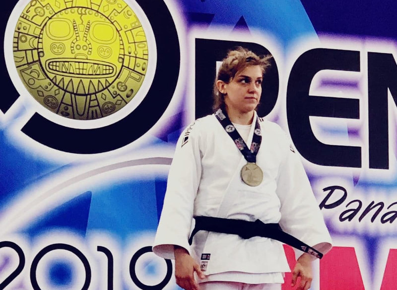 Urszula Hofman zdobywa srebrny medal na Continental Open w Limie.